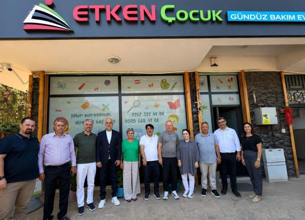 izmit-yahyakaptan-muhtari-etken-egitim-kurumlari-ziyaret